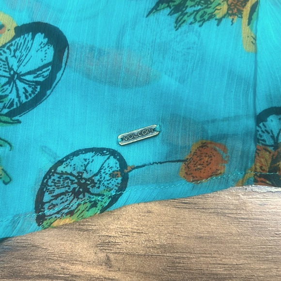 VOLCOM | Stephanie Cherry teal chiffon open back sleeveless top/blouse/tank - Picture 4 of 7